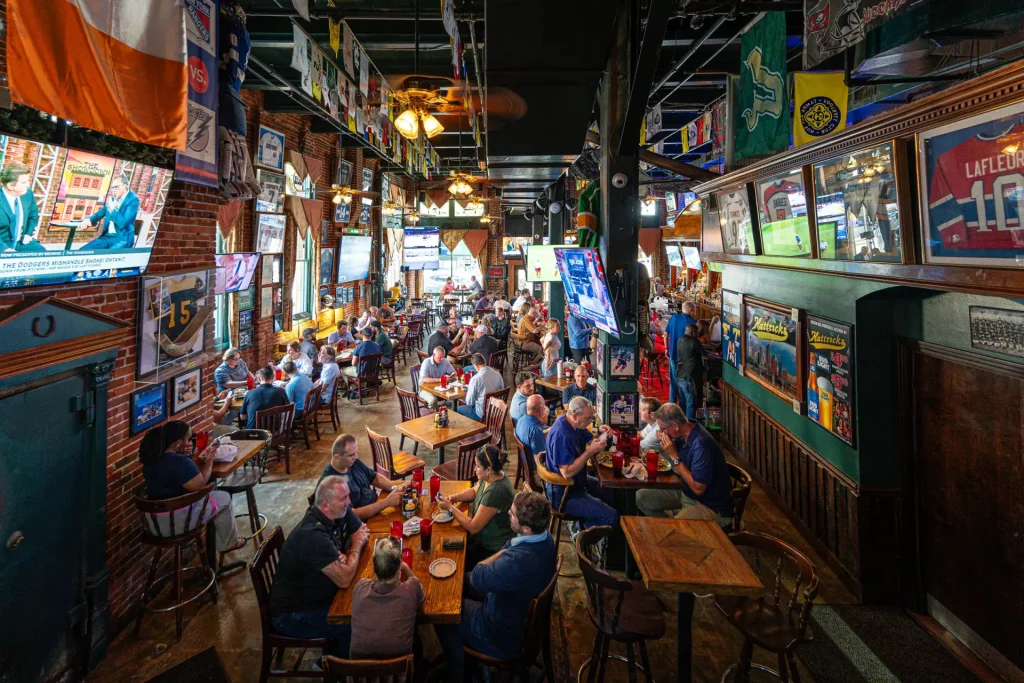 Hattricks Downtown, the bar full at lunch